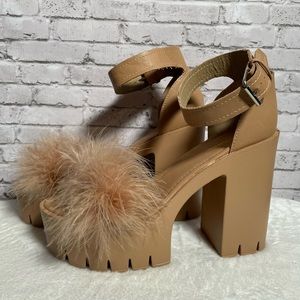 Lemonade Chunky Heels With Feathers Tan Size 10